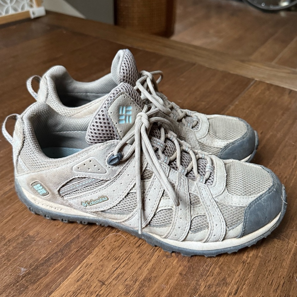 ✨Host Pick✨ Columbia Women's Redmond Waterproof Hiking Shoes - Picture 7 of 13
